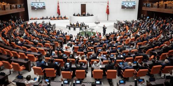 Meclis, Avrupa’da sosyal medyaya yönelik denetim modellerini inceledi