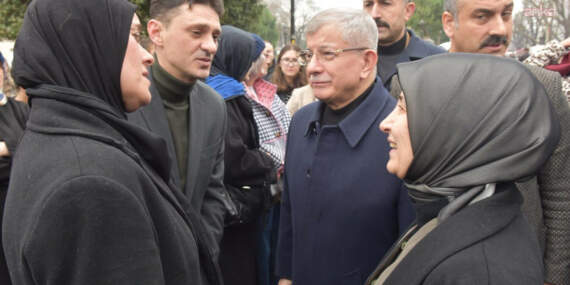 Davutoğlu, Ahmet Minguzzi için düzenlenen mevlit programına katıldı