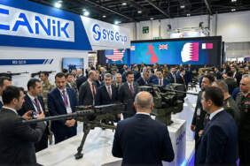 Türkiye’nin en büyük silah üreticileri kim? SYS Grup kimin? Türk savunma devi üç kıtada şov yaptı!
