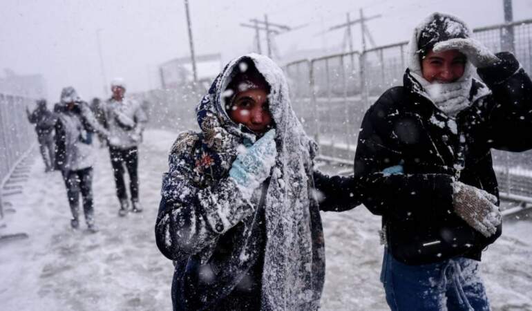 Meteorolojiden uyarı! Kar, fırtına, sağanak geliyor: 13 il için kritik uyarı