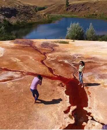 Dünyanın başka bir yerinde bulamazsınız! Erzincan’nın turizm noktası: Yer altından şifa fışkırıyor