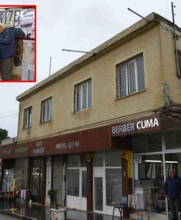 Depremde dükkanı hasar gördü, yine de mesleğini bırakmadı! 50 yıllık berber ne mahallesini ne dükkanını terk etmedi
