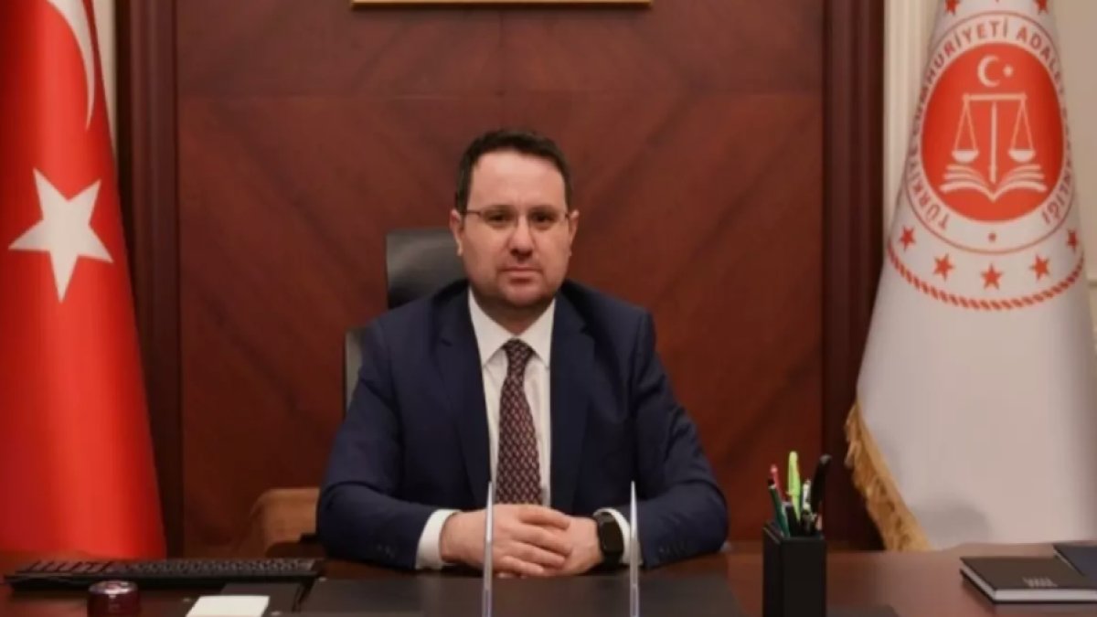 Son Dakika: Adalet Bakanlığı’nda bayrak değişimi! Yeni Bakan Akın Gürlek kimdir?
