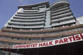 CHP’den Genel Kurul için ‘eksiksiz’ katılım çağrısı