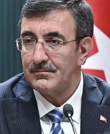 Cumhurbaşkanı Yardımcısı Yılmaz’dan ‘yemin töreni’ açıklaması: Tüm partileri sorumluluğa davet ediyorum