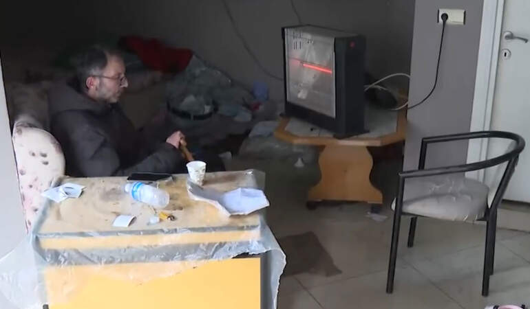 2026 engelli maaşı ne kadar? Engelli aylığı kiraya yeter mi? Dükkanda yaşayan engelli adamın çaresizliği!