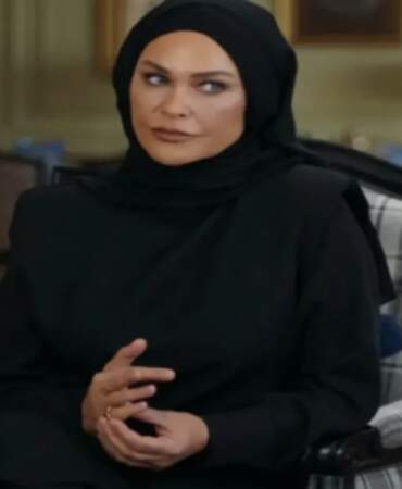 Hülya Avşar’a filtre uygulanıyor mu? İşte Avşar kızının Aynı Yağmur Altında dizisi ve filtresiz görüntüler