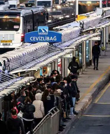 İBB’den toplu ulaşım, taksi ve servislere yüzde 20 zam teklifi