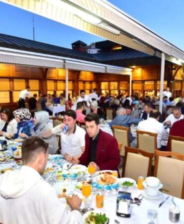 İBB’nin iftar menü fiyatlarına zam