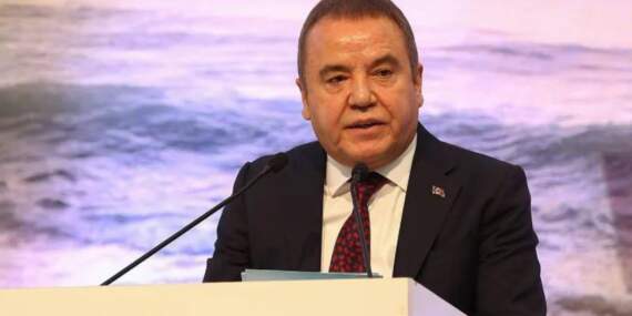 Muhittin Böcek’in sağlık raporu: ‘Ağır uyku apnesi’ var, çok sayıda solunum durması yaşıyor