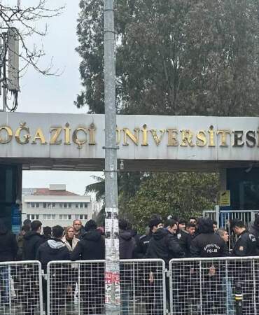 Boğaziçi’nde gözaltına alınan iki öğrenci adli kontrolle serbest bırakıldı