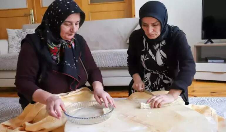 Kadınlar imece usulü yapıyor, hem iftarda hem sahurda yapılıyor! Coğrafi işaretli lezzet Ramazan’a hazırlanıyor