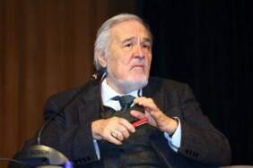 İlber Ortaylı: Ani kanamam oldu, ameliyata aldılar