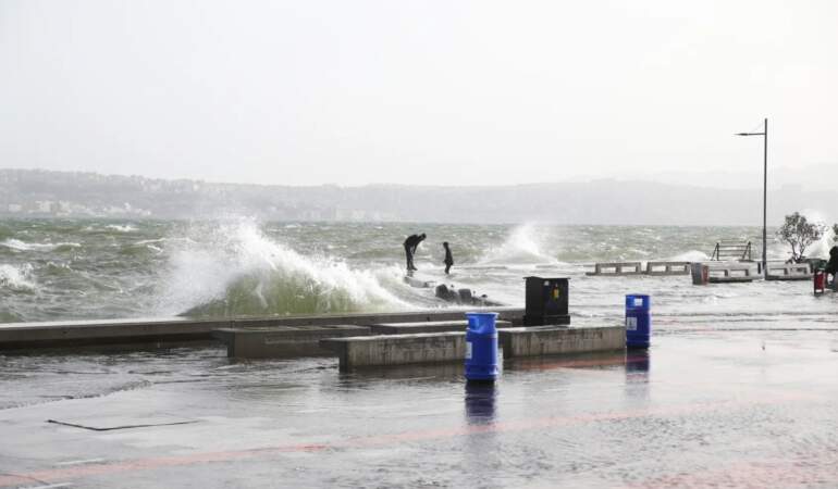 Meteoroloji uyardı: Hava 11 derece soğuyacak, fırtına ve çöl tozuna dikkat