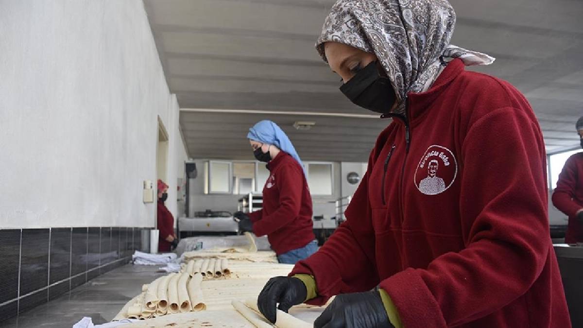 Apartman dairesinde başladı, yapamazsın diyenlere inat Avrupa’ya ulaştı! Her evde pişiyor, lezzeti dillerden düşmüyo