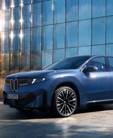 Yeni BMW iX3 50 xDrive için Türkiye’de ön talep başladı