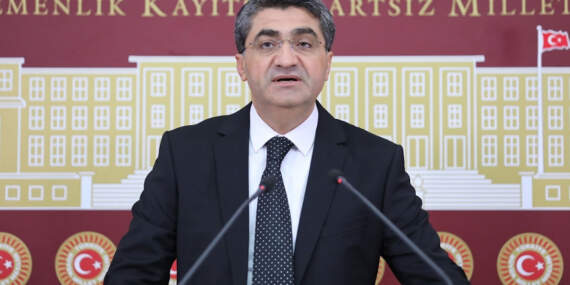 DEVA Partili Ekmen’den ‘Aile Yılı’ çıkışı: “Toplumsal güven çökerken aile nasıl kurulacak?”