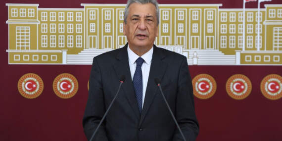 CHP’li Öztürkmen’den iktidara ‘kadın cinayetleri’ tepkisi: Kanun tekliflerini sümenaltı ediyorlar; daha kaç kadın ölmeli!