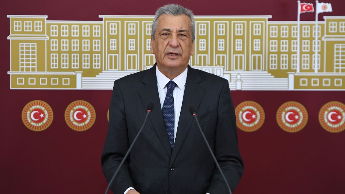 CHP’li Öztürkmen’den iktidara ‘kadın cinayetleri’ tepkisi: Kanun tekliflerini sümenaltı ediyorlar; daha kaç kadın ölmeli!