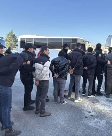 Uyuşturucu etkili hap ve kanser ilacı satışı yapanlara operasyon: 69 gözaltı