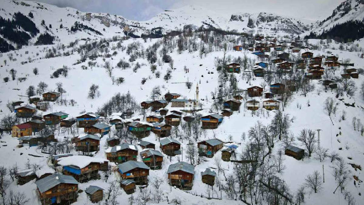 Adına kitaplar yazıldı, belgeseller çekildi: Karla kaplı güzelliği dillere destan oldu!