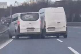 Sosyal medyayı sallayan görüntüler: Trafik magandası otoyolda tartıştığı aracı kasten bariyerlere savurdu