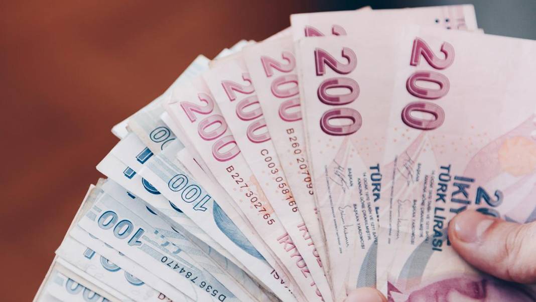 SGK’dan “elden maaş” yaptırımı: Hile yapan işverene 5 yıllık geriye dönük ceza faturası