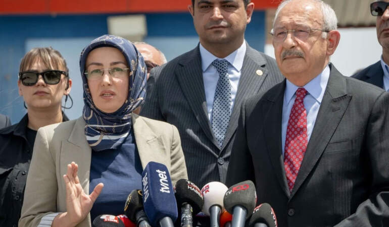 Ayşe Ateş: Siyasete atılmayı düşünüyorum