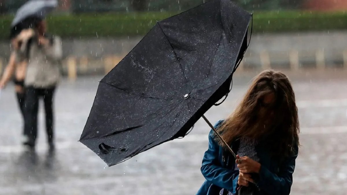 Meteoroloji uyardı: Fırtınayla birlikte kuvvetli sağanak geliyor