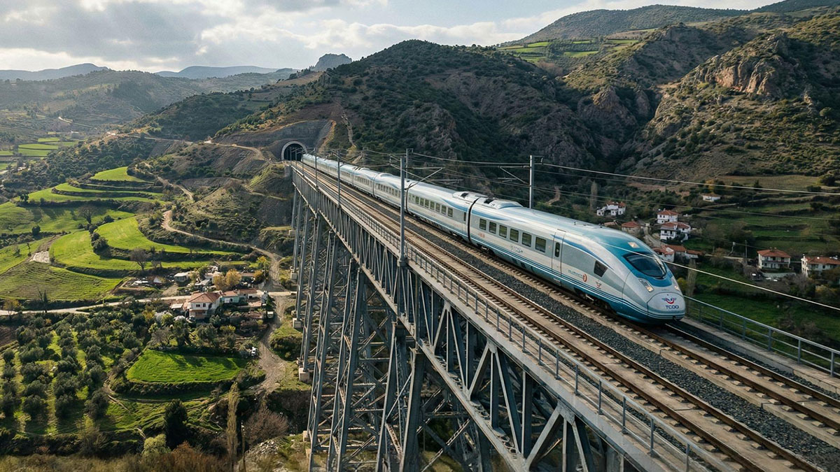 Ankara İzmir hızlı tren projesi ne zaman bitiyor? Ankara İzmir yüksek hızlı tren durakları nereler olacak? Seyahat süresi 3,5 saat