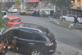 Kağıthane’de ilginç kaza: Kendi otomobilinin altında kaldı