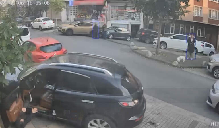 Kağıthane’de ilginç kaza: Kendi otomobilinin altında kaldı