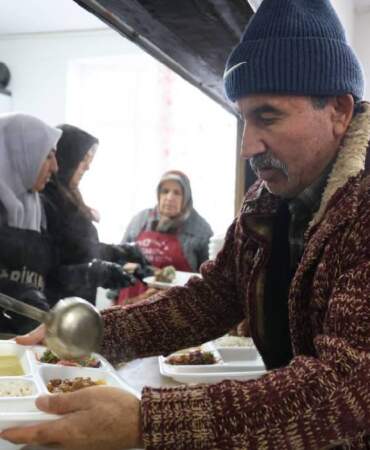 Bu köyde pide dağıtmak kesinlikle yasak! Oy birliğiyle karar verildi: Herkes uyacak