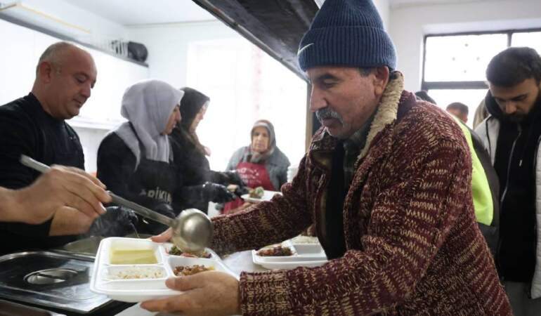 Bu köyde pide dağıtmak kesinlikle yasak! Oy birliğiyle karar verildi: Herkes uyacak