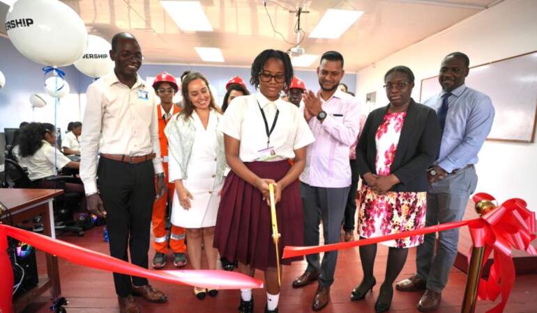 Guyana’da Tek Dünya Karadeniz Vakfı’ndan yeni eğitim laboratuvarı