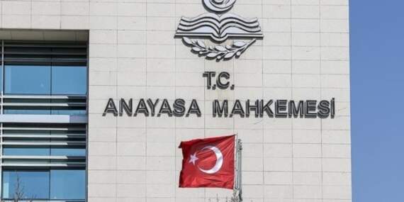 AYM: Tutuklunun sigara içilmeyen odaya geçme talebinin reddi hak ihlali