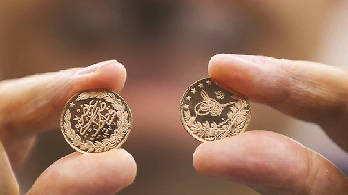 Reşat Altını’nın üzerindeki gizemli semboller! Üzerindeki işaretler ve yazılar ne anlama geliyor?