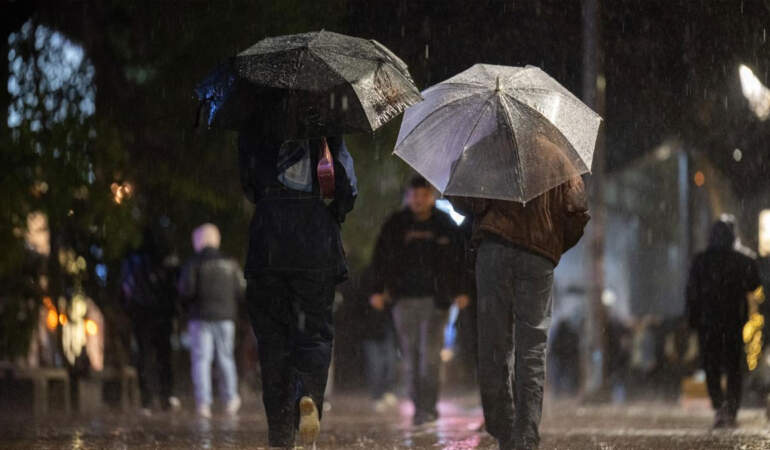 Meteoroloji’den çok sayıda il için uyarı: Batıda sağanak, doğuda kar bekleniyor