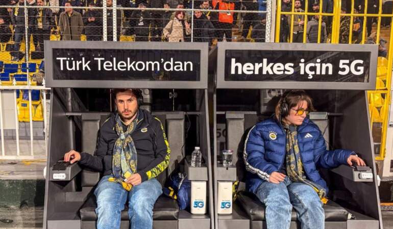 Stadyumlarda yeni dönem: Türk Telekom’dan görme engelliler için 5G destekli “dokunsal tribün”