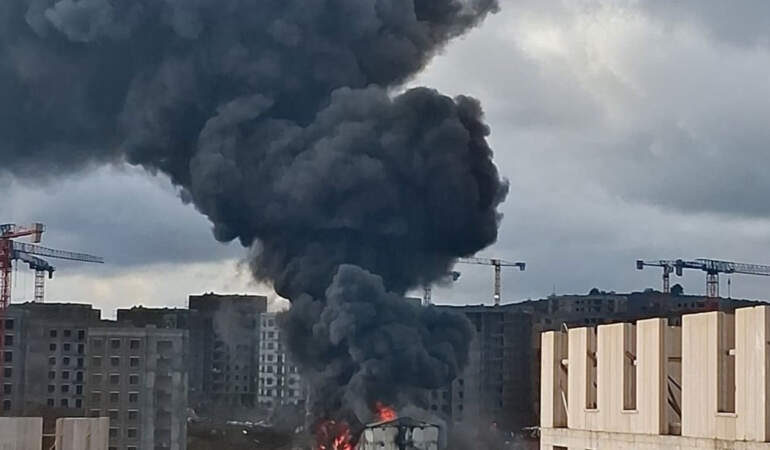 Tuzla’da işçi konteynerinde yangın: 7 işçi yaralandı