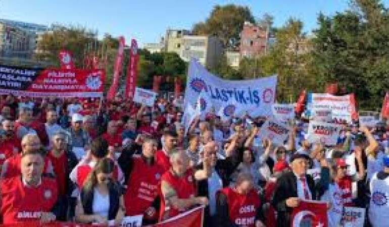 DİSK: Az kazanandan az, çok kazanandan çok vergi alınsın