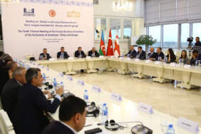 Türkiye-Azerbaycan-Gürcistan Parlamentoları Dışişleri Komisyonları Bakü’de toplandı