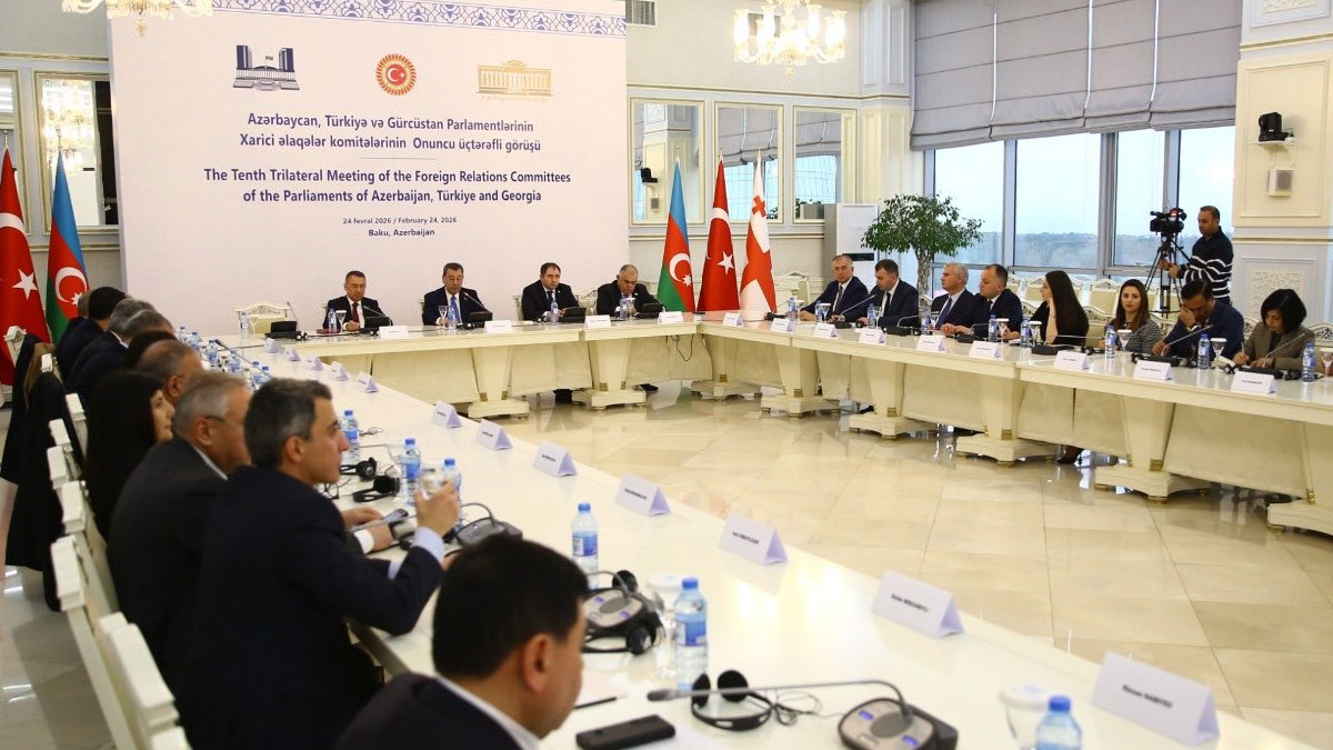 Türkiye-Azerbaycan-Gürcistan Parlamentoları Dışişleri Komisyonları Bakü’de toplandı