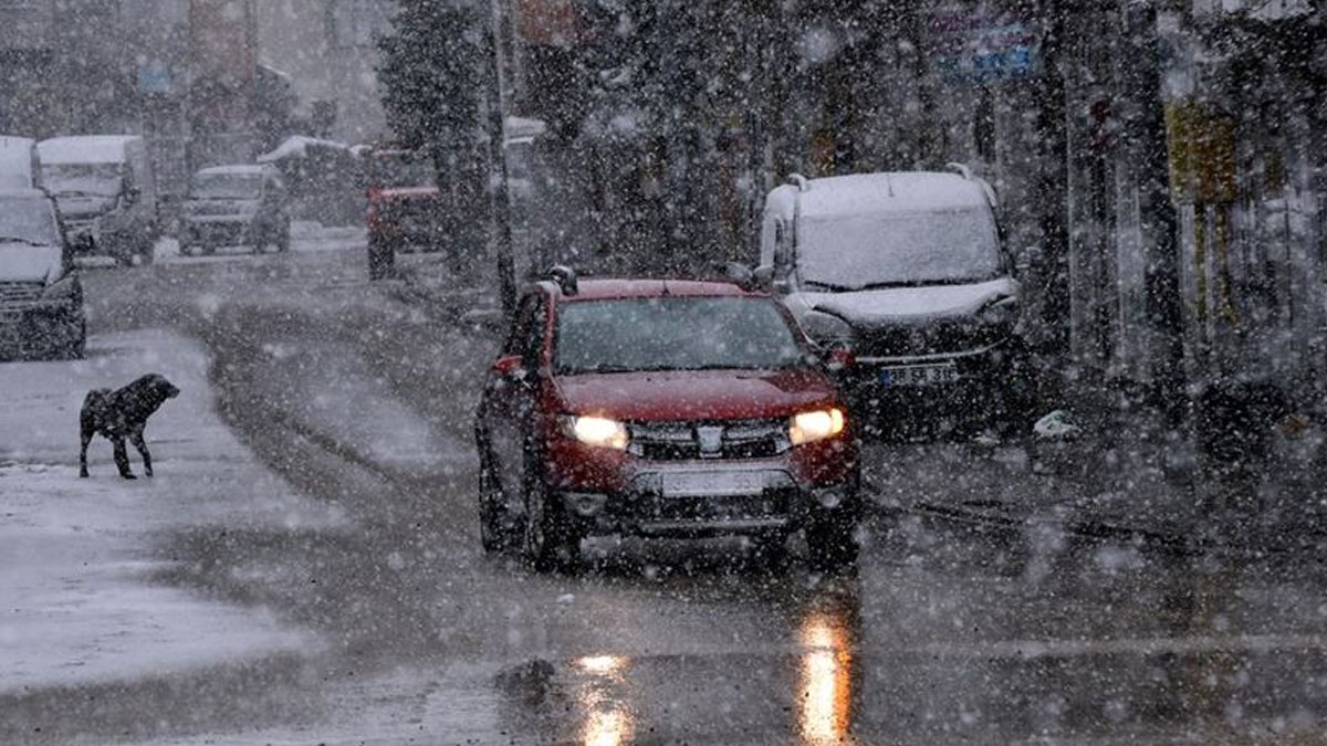 Ankara ve İstanbul’da kar ve karla karışık yağmur uyarısı