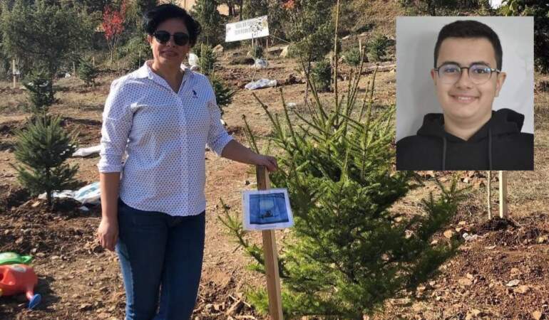 Bolu’da acı olay: Oğlunun mezarını ziyaret eden anne kalp krizi geçirdi