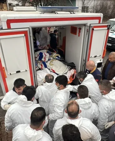 Engin Akbadal, Obez Ambulansla Ankara’ya Götürüldü