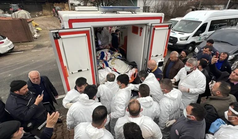 Engin Akbadal, Obez Ambulansla Ankara’ya Götürüldü