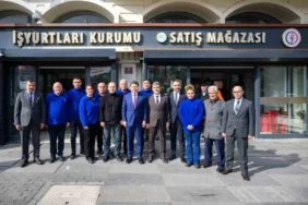 Bakan Tunç, vatandaşlarla birlikte alışveriş yaptı