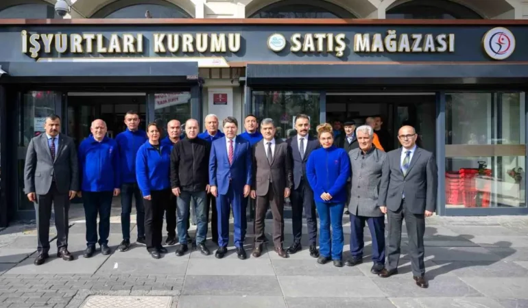 Bakan Tunç, vatandaşlarla birlikte alışveriş yaptı