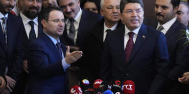 Adalet Bakanlığı’nda Devir Teslim: Akın Gürlek Görevi Yılmaz Tunç’tan Devraldı